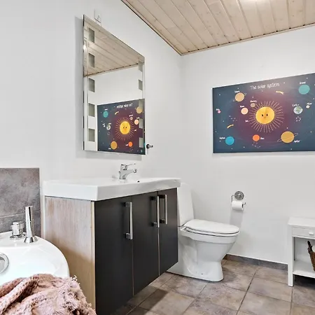 Feriehus In With View